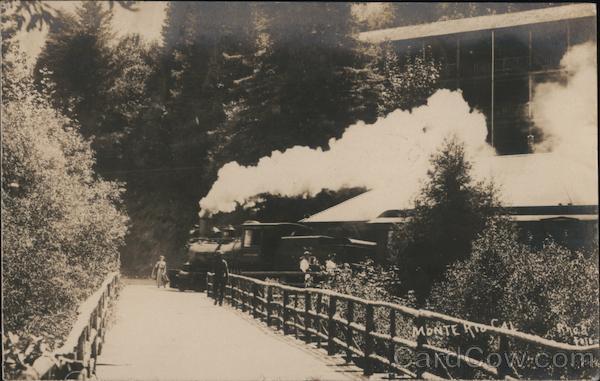 Train Leaving the Depot Monte Rio California Rhea Foto