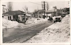 76 Gas station street view in winter Postcard