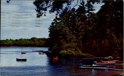 Ideal Lake For Boating Pleasures Postcard