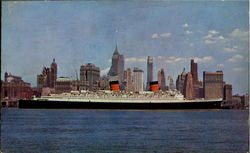 SS Queen Elizabeth Postcard