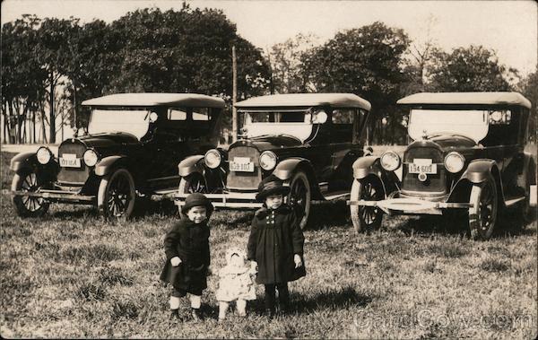 Automobiles & Children Willys-Knight, Dodge Cars
