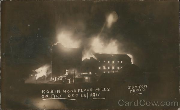 Robin Hood Flour Mills on Fire Dec 15 1911 Moosejaw SK Canada