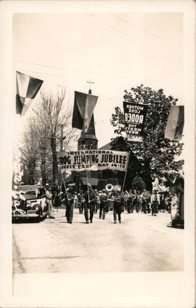 Frog Jumping Jubilee parade Angels Camp California