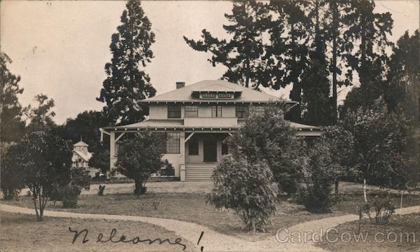 Arts & Crafts Style House Palo Alto California