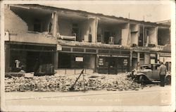 3rd, near Pine Ave. Quake of Mar. 10, 1933 Postcard
