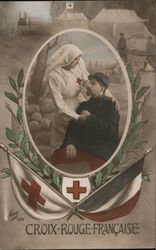 Croix-Rouge Francais French Red Cross nurse with soldier Postcard