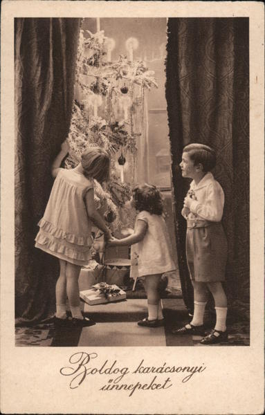 Roldog Kardcsonyi Unnepelcet: Children Peeking at Tree