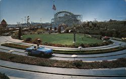 Santa Cruz Beach Autorama Complex Postcard