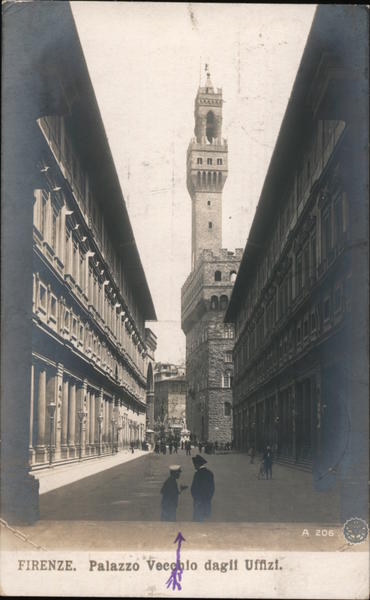 Palazzo Vecchio dagli Uffizi Florence Italy