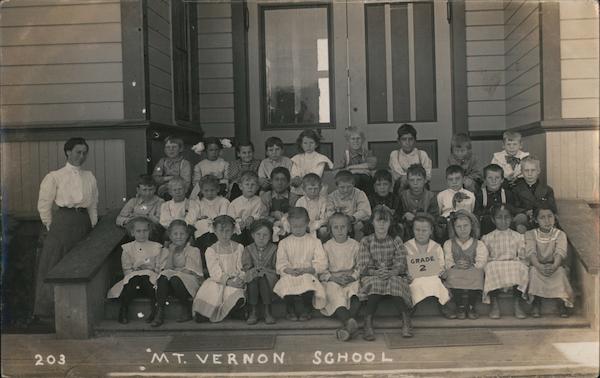 Mt. Vernon School class photo San Bernardino California
