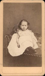 CDV Vintage photo portrait of a young girl Original Photograph