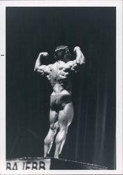 Arnold Schwarzenegger IFBB Body builder competitor Original Photograph