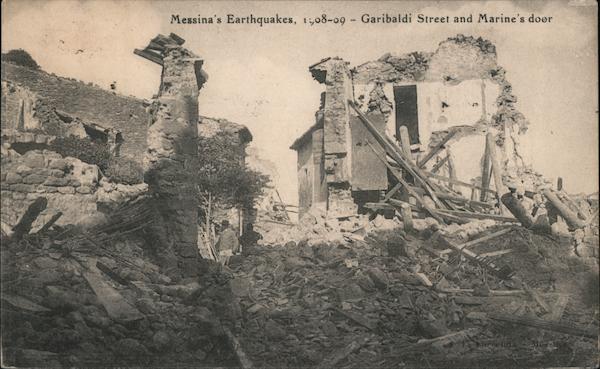 Via Garibaldi and Marine's Door - Earthquake 1908-09 Messina Italy