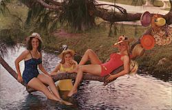 Weeki Wachee Spring Mermaids Posing Florida Postcard Postcard Postcard