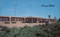 Clausen Motel Dodge City, KS W.E. Noble Postcard Postcard Postcard