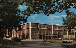 Bel Air West Motor Hotel - Henrici's Restaurant Postcard