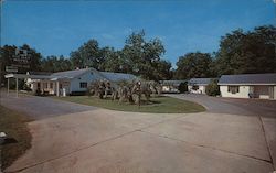 Top Hat Motel & Restaurant Postcard