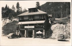 Gateway Lodge Postcard