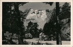 Mt. Rushmore Memorial Postcard