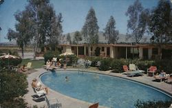 Manny's Motor Hotel Postcard