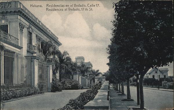 Habana - Residencias en el Vedado, Calle 17 Havana Cuba