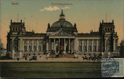 Berlin - Reichstagsgebaüde Postcard
