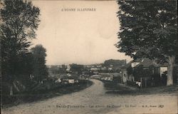 Les abords du Canal / Le Port Postcard