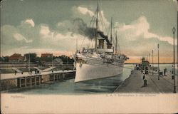 S.M.Y. Hohenzollern in der Schleuse - His Majesty's Yacht in the lock Postcard