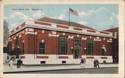 Post Office Iola, KS Postcard Postcard Postcard