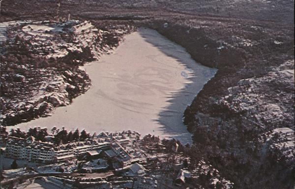 Lake Minnewaska Mountain Houses New York