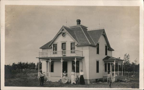 Large Farmhouse with familiy Buildings