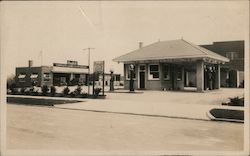 The Canfield Oil Company Gas Station, Complete Lubrication Service Postcard