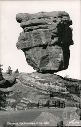 Balanced Rock - Garden of the Gods Postcard