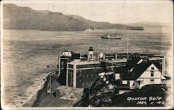 Golden Gate Postcard