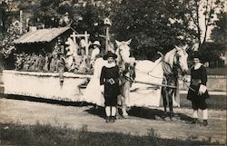 Ready for the Historical Parade, men in pilgrim costumes lead horse-drawn parade float Postcard