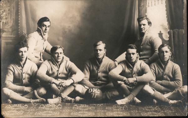 DHS High School Basketball Team 1911
