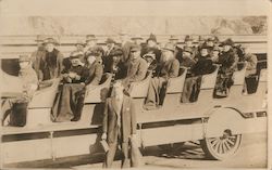 Cliff House Sightseeing Tour Bus Group #26 Postcard