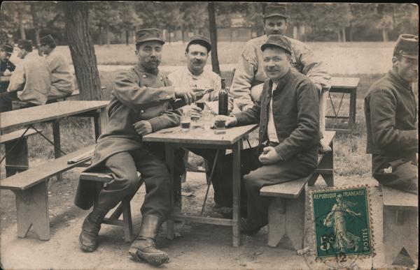 Group of Soldiers - Drinking Togheter France RETY Photo