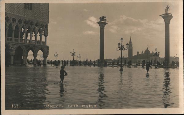 Alta Marea - Floodings Venice Italy