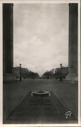 Tombeau du Soldat Inconnu Postcard