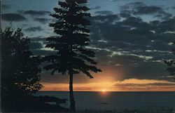 Northern Lakes and Northern Lights, Lake Erie Shores Postcard