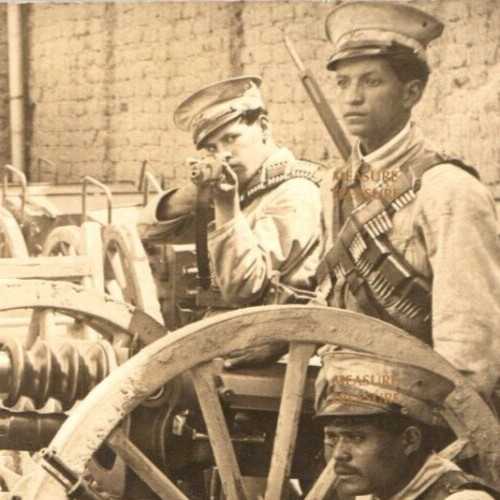 C.1910 RPPC WOW! MEXICAN REVOLUTION ERA SOLDIERS GUNS ARMY ARTILLERY Postcard PS