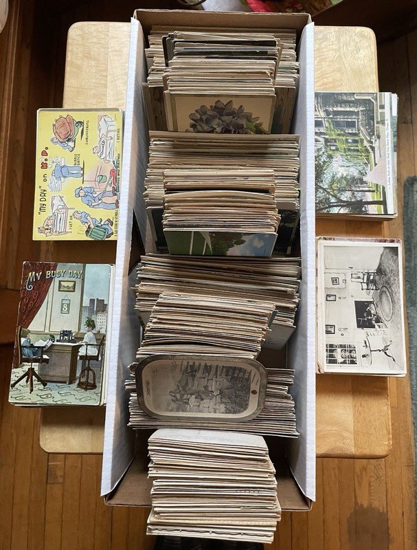 1000 Divided Back-Linen Postcards. State View, Holiday, Comic & Patriotic.