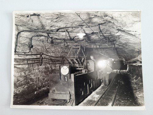 Photo large format Lehesten breach of state funding underground by the mine rail