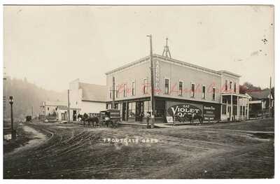 RPPC ~ Street Scene c.1910 TROUTDALE, OREGON ~ Multnomah County ~ REAL PHOTO