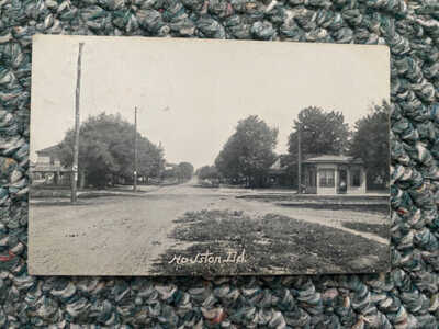 Houston Delaware (Showing railroad Station) Post Card 1910