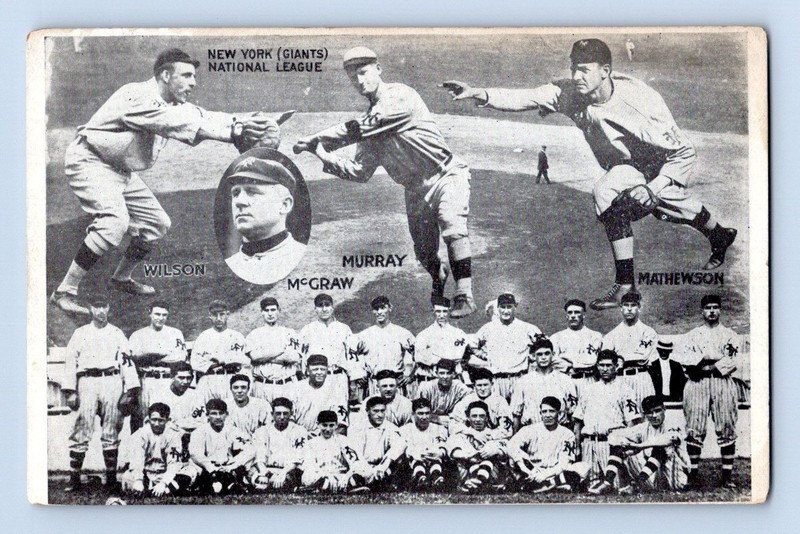 1911-13 NY GIANTS BASEBALL TEAM. CHRISTY MATHEWSON, JIM THORPE. POSTCARD A2