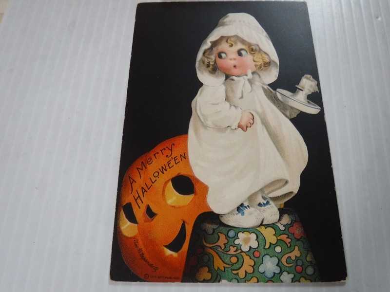 RARE INTL ART PUBL HALLOWEEN POSTCARD #1301 DIVIDED UNPSTED (Black card) RARE