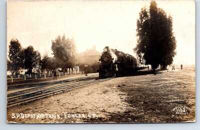 RPPC Real Photo Postcard California Fowler Southern Pacific Railroad Depot 1910