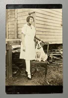 RARE! 1930s AFRICAN AMERICAN WOMAN & DOG REAL PHOTO POSTCARD DEFENDER STAMP BOX